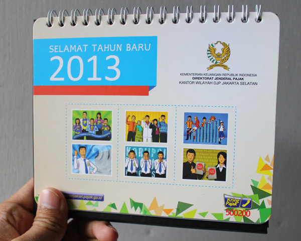 Kalender Meja