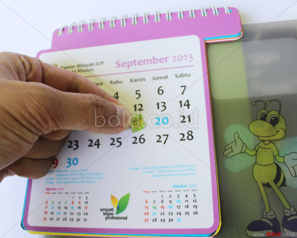 Kalender Meja (Foto) - Kanwil DJP Jakarta Khusus